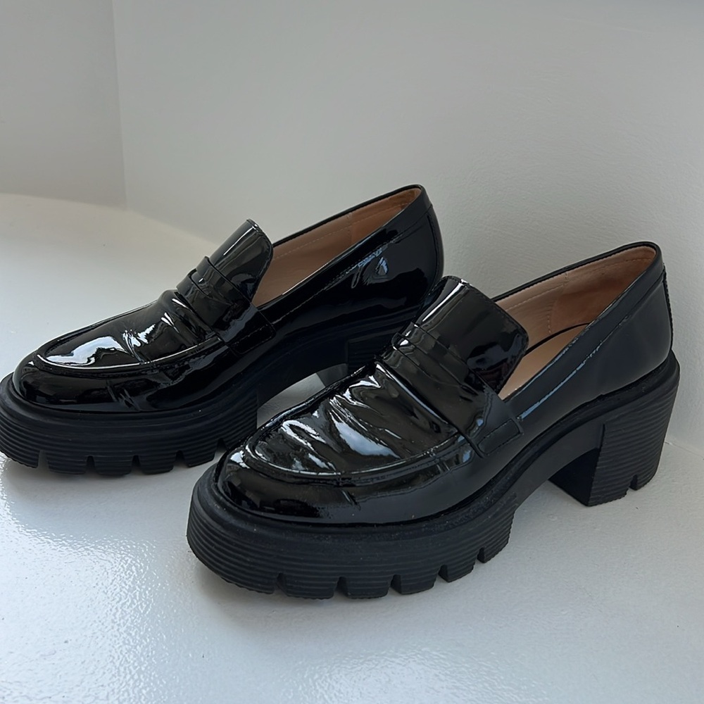 Stuart Weitzman Soho Loafer US 7 EU 37.5